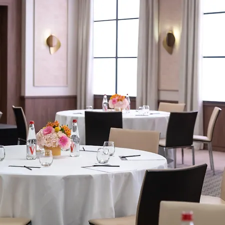 Отель Intercontinental Champs Elysees Etoile By Ihg Париж